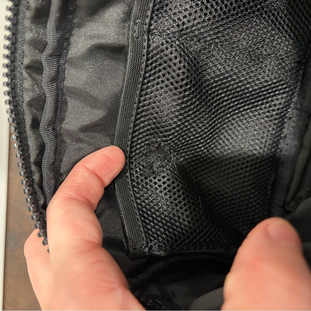 lululemon multipocket crossbody bag - image 3